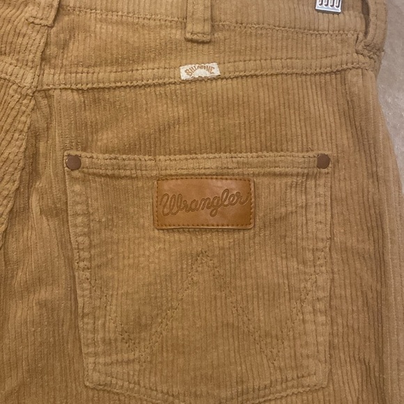 Billabong x Wrangler The Retro Corduroy Pants. Size 30 - Picture 3 of 11